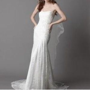 W TOO by WATTERS Lace Trumpet Wedding Gown 10 (est street sz 6)